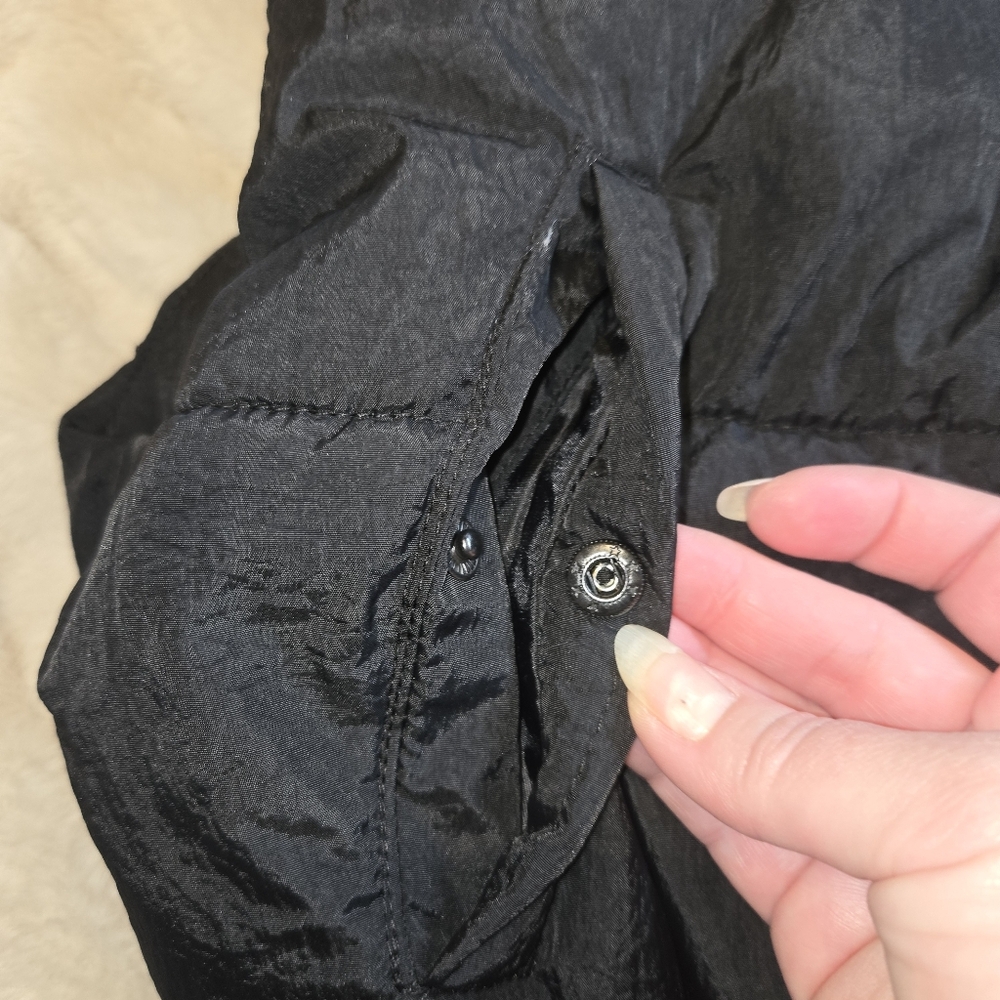 Garage Mini Puff Vest - Black Cropped Puffer Vest - Size P/S Minimalist - Picture 5 of 10